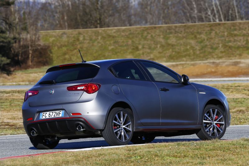 WYFZ 4 StüCk Nabenkappen für Alfa Romeo Giulietta (Type 940) 2010-2016